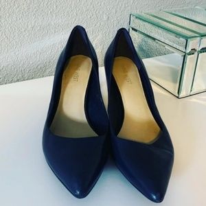 Nine West pumps
